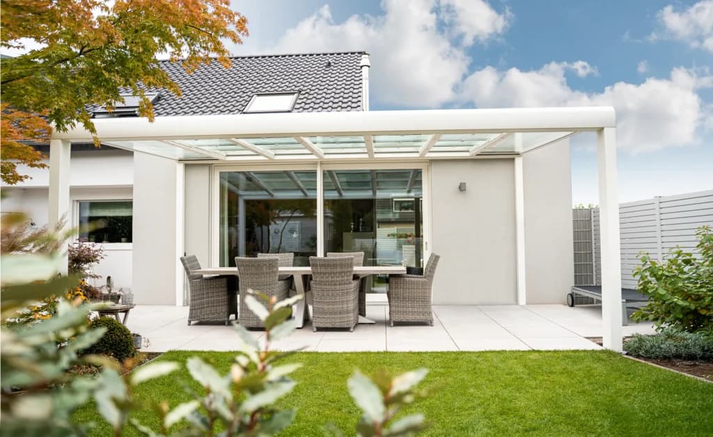 Designstyle — modernes Flachdach-Design in Aluminium